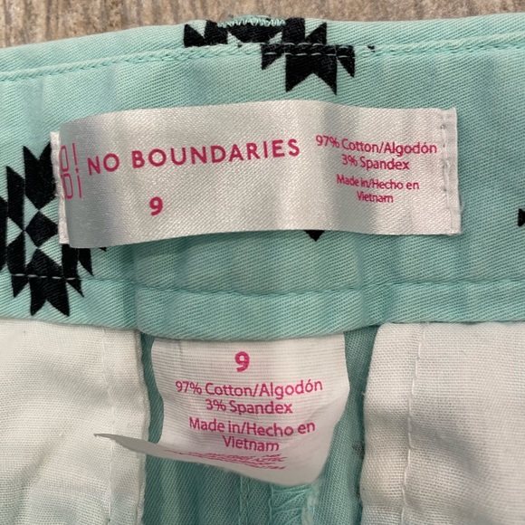 Cute Print Shorts Lot - 2 Pairs - Picture 4 of 6